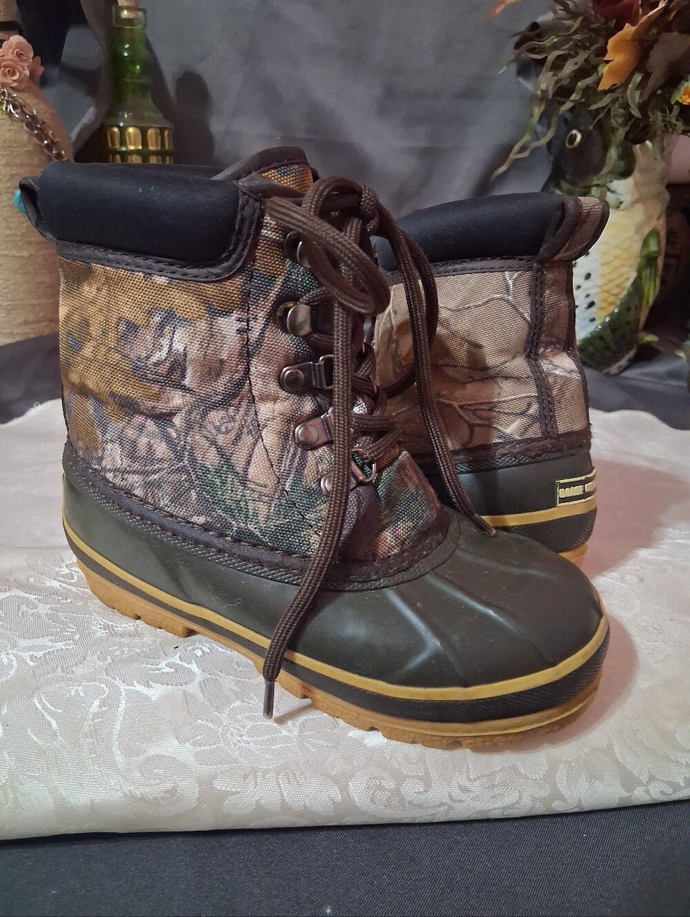 Vintage Game Winner Youth Camo Insulated Waterproof Duck Hunting Boots.